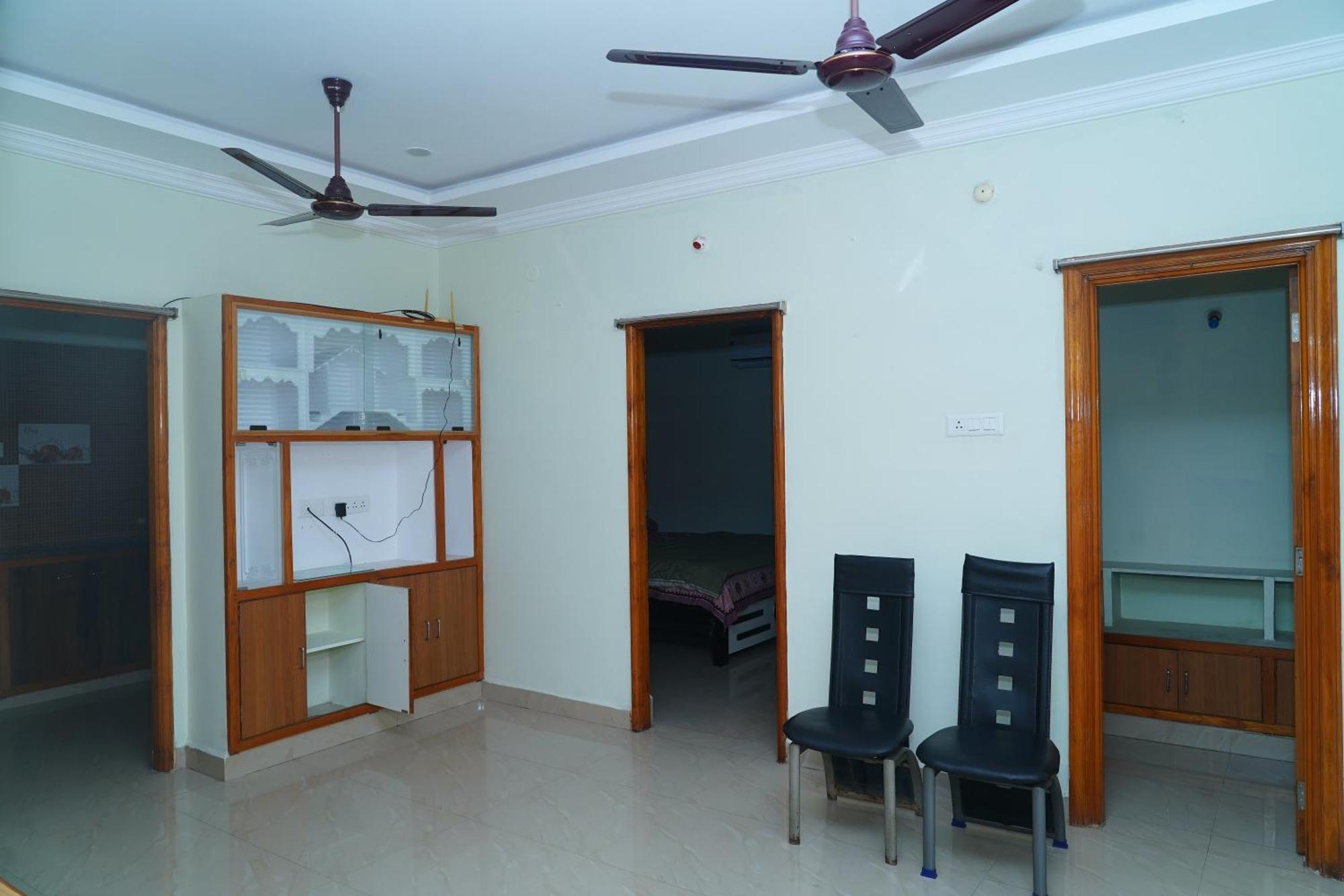 Sri Padmavathi Home Stay Tirupati Exterior photo